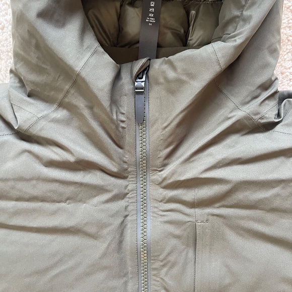 Lululemon Pinnacle Warmth Jacket – Dark Olive, M | Excellent Used Condition - Picture 2 of 16